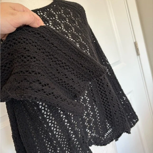 ONLY ASOS Black Crochet Cropped Sweater Small Scallop Hem Wide Sleeve - Picture 7 of 11